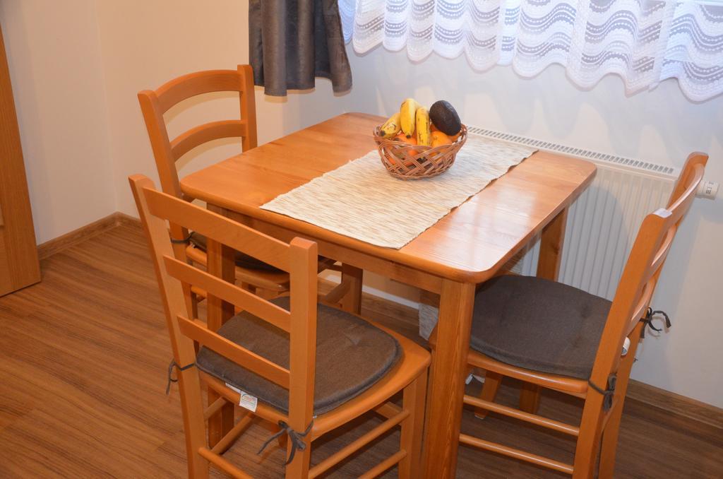 Appartement Haus Tolstejn à Jiřetín pod Jedlovou Extérieur photo