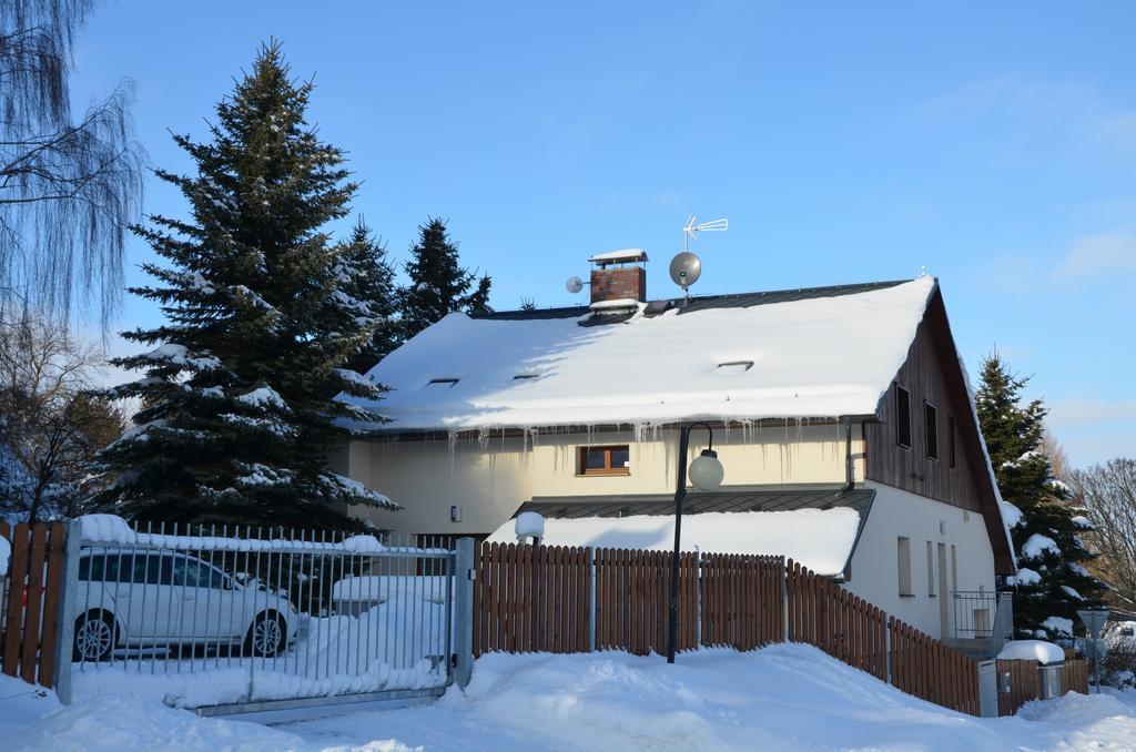 Appartement Haus Tolstejn à Jiřetín pod Jedlovou Extérieur photo