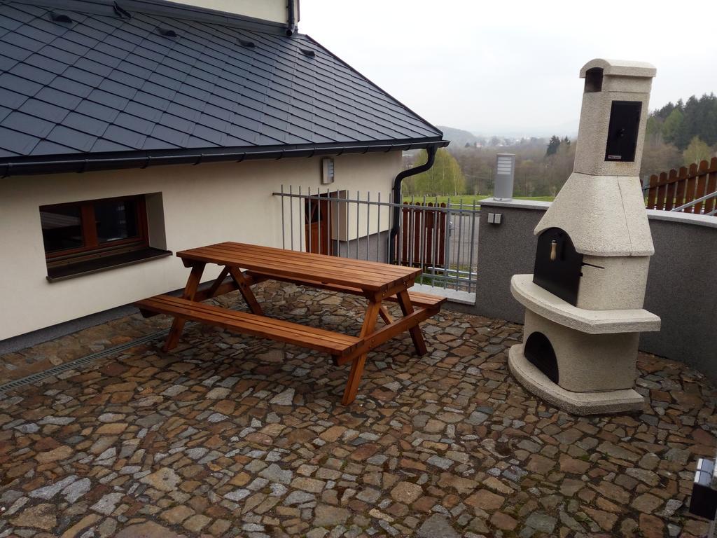 Appartement Haus Tolstejn à Jiřetín pod Jedlovou Extérieur photo