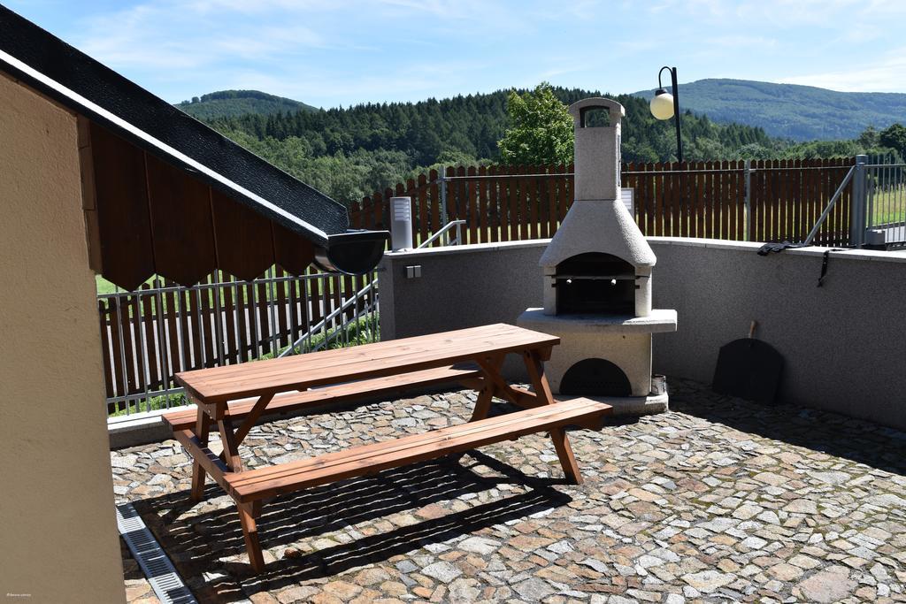 Appartement Haus Tolstejn à Jiřetín pod Jedlovou Extérieur photo