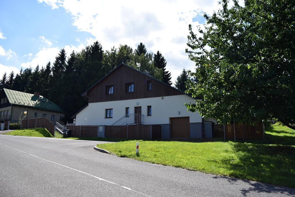 Appartement Haus Tolstejn à Jiřetín pod Jedlovou Extérieur photo