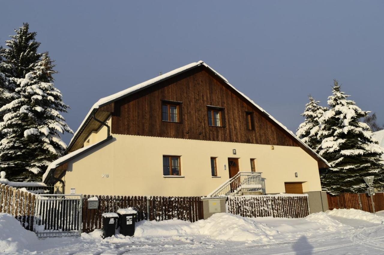 Appartement Haus Tolstejn à Jiřetín pod Jedlovou Extérieur photo
